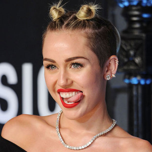 Miley Cyrus, Tongue Miley Cyrus, Tongue